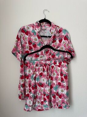 100% bamboo Women’s Pink Strawberry & Daisy Pajama Set